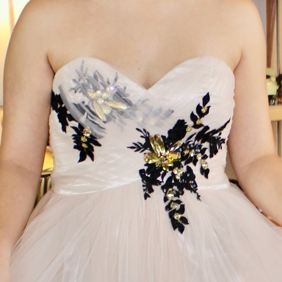 Prom Dress - Picture 4 of 10